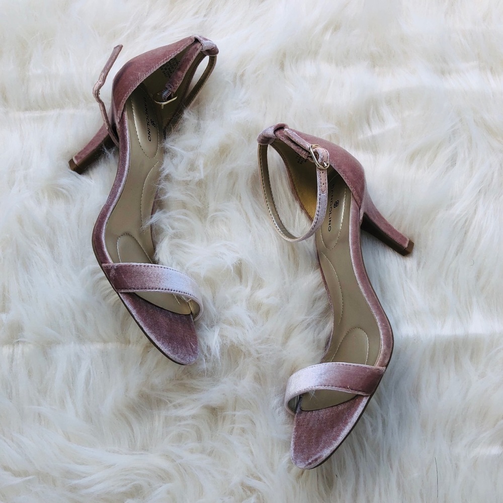 Soft Velvet Pink Pumps